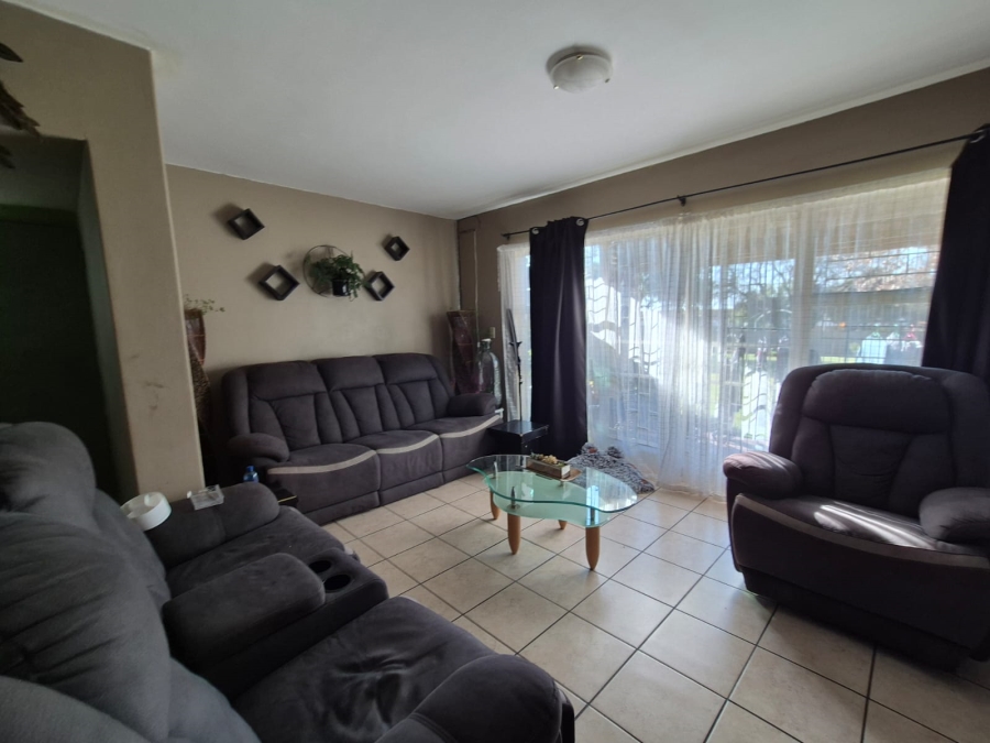 2 Bedroom Property for Sale in Vaalpark Free State